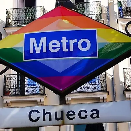 Chueca Hortaleza 12pax 5 Bedrooms 5 Baths