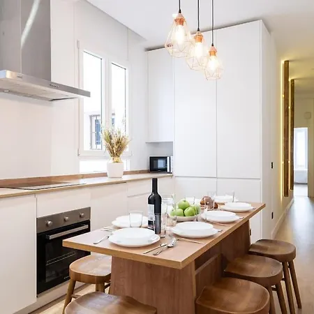 Apartment Chueca Hortaleza 12pax 5 Bedrooms 5 Baths