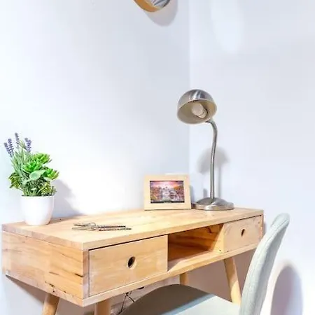 Maravilloso Estudio En Chamberi. Metro Quevedo Madrid