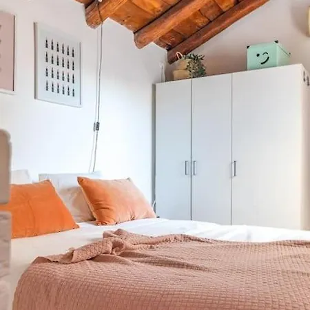 Apartment Maravilloso Estudio En Chamberi. Metro Quevedo Madrid
