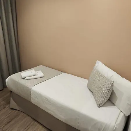 Aparthotel New Point Opera Madrid