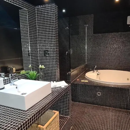Con Jacuzzi *