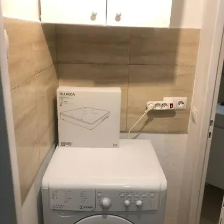Apartmán Canarias Calle, Pequeno Estudio Sin Cocina, Cama Doble Y Litera Individual En Zona Atocha - Delicias Madrid