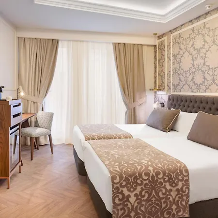 Hotel Catalonia Cortes
