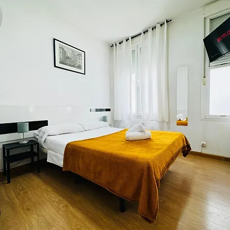 Ch Rayuela Πανσιόν 2*