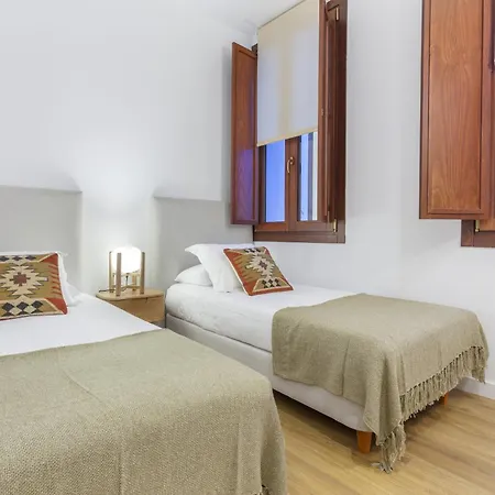 Cibeles Luxe In *