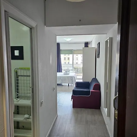 Estudio Doble Con Balcon En Centro Appartamento Madrid