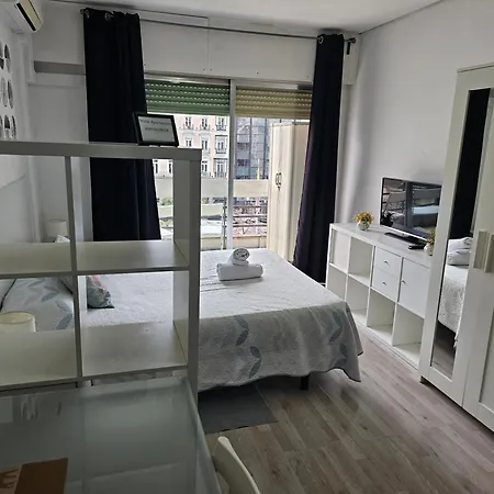 Estudio Doble Con Balcon En Centro * Madrid