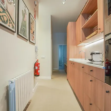 Modern Apartment-2bedrooms 1bath-cuatro Caminos Apartment *