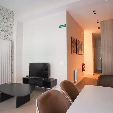 Apartment Modern Apartment-2bedrooms 1bath-cuatro Caminos *