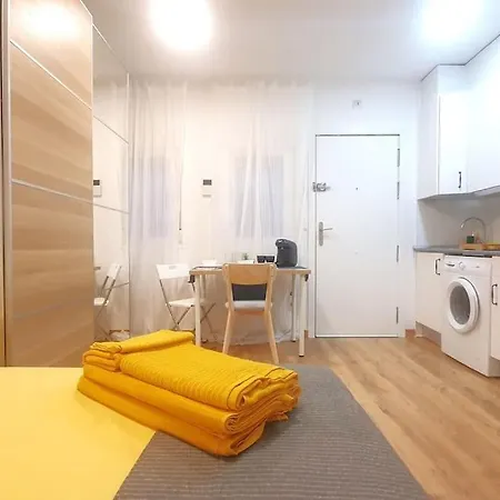 Coqueto Y Economico Para Parejas Apartment Madrid