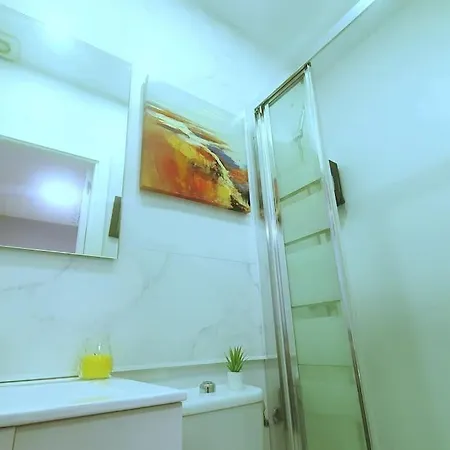 Apartment Coqueto Y Economico Para Parejas Madrid