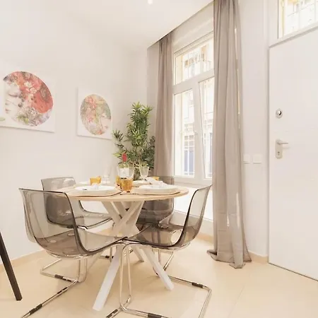 Encanto Celestial En Santa Ursula Madrid