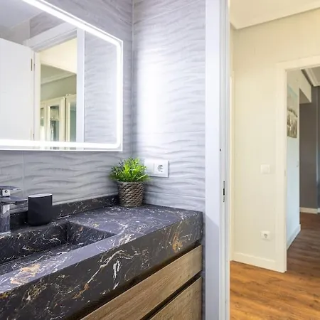 Apartment Precioso Con Vistas Excepcionales - Sgn