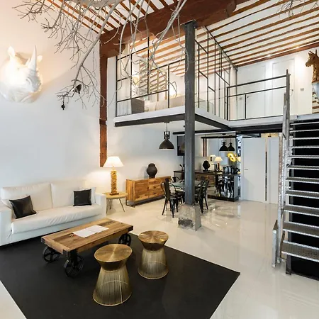 Amazinn Places Gran Via Loft * Madrid