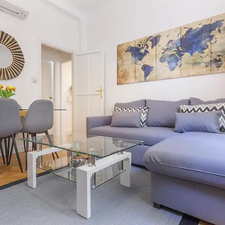Mit House Artes Exclusive En Madrid