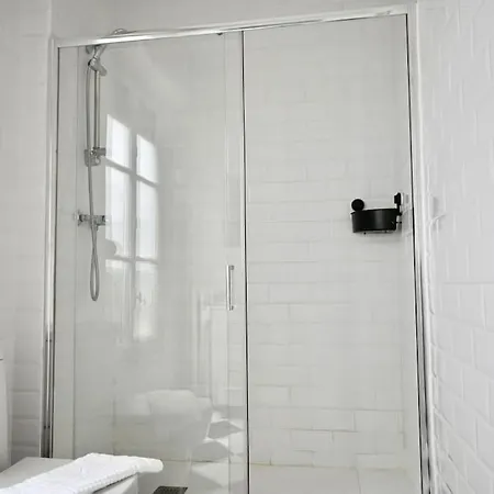 For Centrica Y Amplia Vivienda Temporal Mdc23 Apartment *