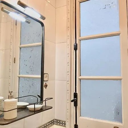 For Centrica Y Amplia Vivienda Temporal Mdc23 Apartment Madrid