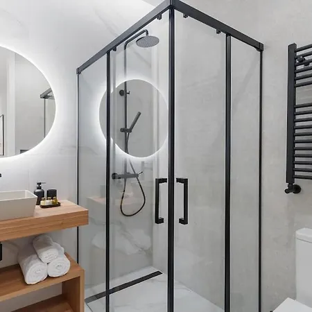 Centro Xvi Calle Tetuan 3br 3bh