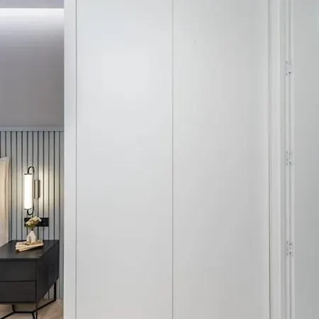 Centro Xvi Calle Tetuan 3br 3bh Apartment