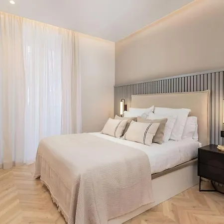 Centro Xvi Calle Tetuan 3br 3bh Apartment