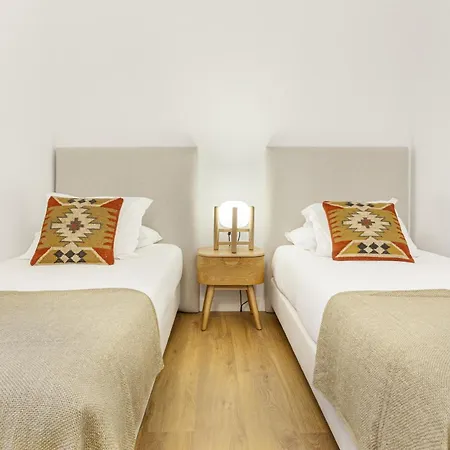 Cibeles Luxe In Apartment