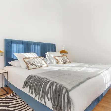 Cibeles Luxe In Apartamento *