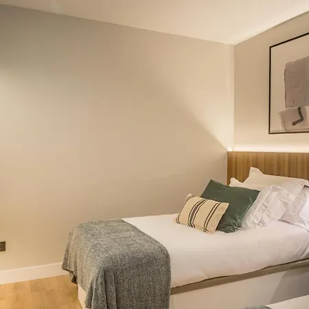 Malasana X Calle Barcelo 4br 4bh Apartment