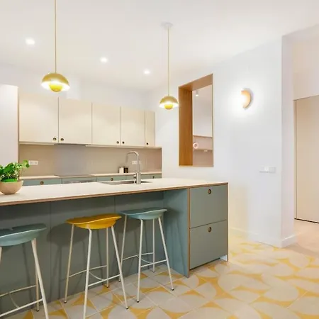 Apartment Chueca Fuencarral - 5 Bdrms 5 Baths 12 Pax Madrid