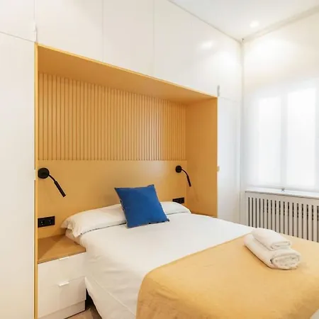 Chueca Fuencarral - 5 Bdrms 5 Baths 12 Pax Madrid