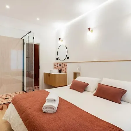 Chueca Fuencarral - 5 Bdrms 5 Baths 12 Pax Madrid