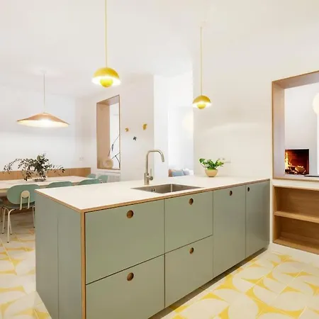 Chueca Fuencarral - 5 Bdrms 5 Baths 12 Pax