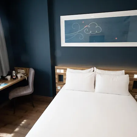 Travelodge Metropolitano