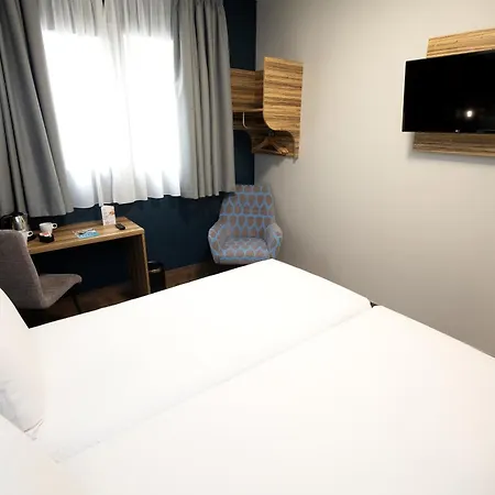 Travelodge Metropolitano