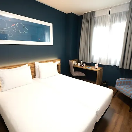 Travelodge Metropolitano