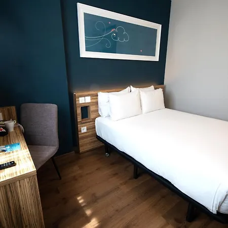 Travelodge Metropolitano Hotel