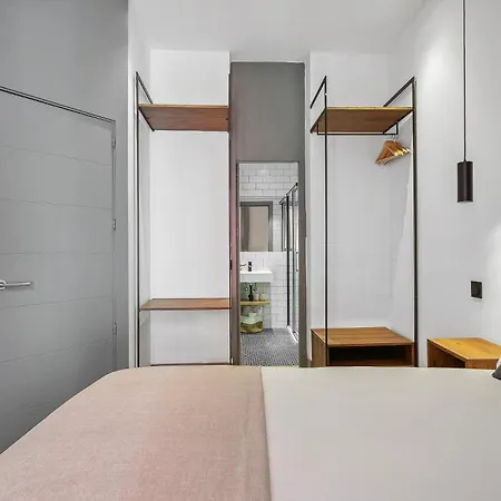 Sleep El Rastro By * Madrid