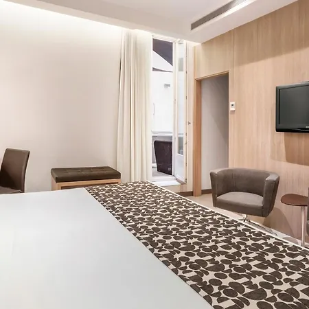 Catalonia Plaza Mayor Hotel 4*