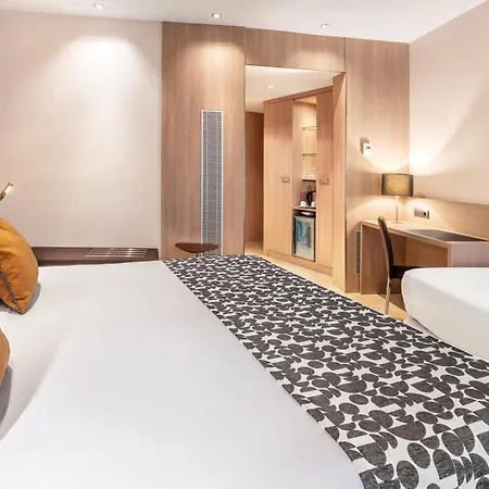 Catalonia Plaza Mayor 4*