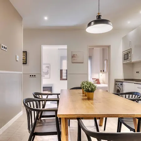 Mit House Madville En Apartamento