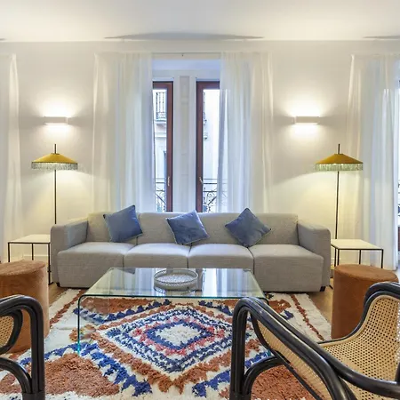 Cibeles Luxe In Apartamento *