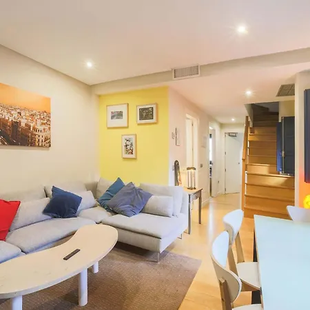 Two Bedroom Plaza Mayor By Sharingco Apartment