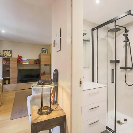 Two Bedroom Plaza Mayor By Sharingco *