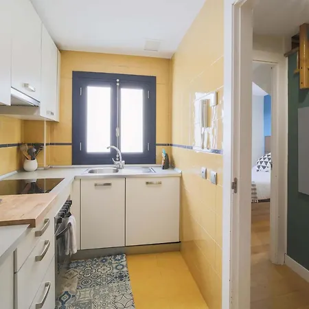 Two Bedroom Plaza Mayor By Sharingco *