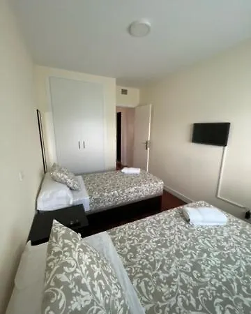 Abril Guest house *