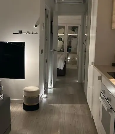 Piso De Lujo Con Patio Y Piscina Privada *