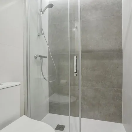 Modern Apartment-2bedrooms 2baths-bernabeu Apartment Madrid