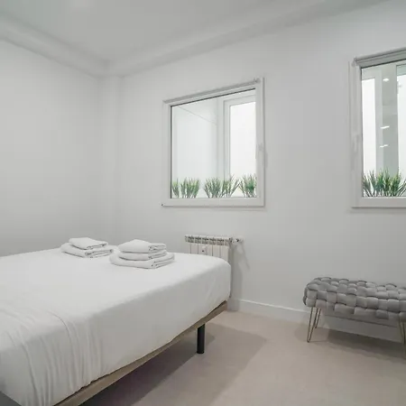 Modern Apartment-2bedrooms 2baths-bernabeu * Madrid