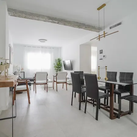 Modern Apartment-2bedrooms 2baths-bernabeu Madrid