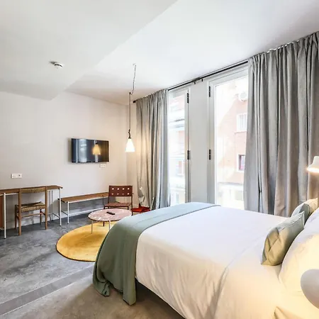 Live Coworking - Self Service - Guest house Madrid